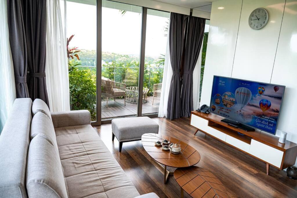 1Br - 1 Sofa Bed Luxurious 5-Stars Resort Phuc Yen Экстерьер фото